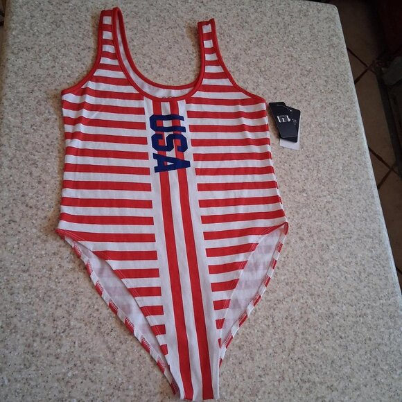 iml Red white and blue usa body suit size med measurements in pics cotton blend - Picture 1 of 8